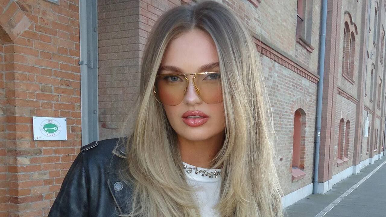 Romee Strijd New Fashion Outfits On 26th April 2024
